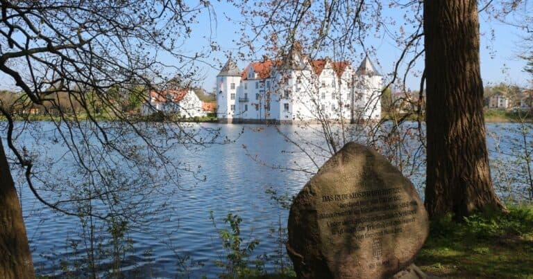 Glucksburg castle