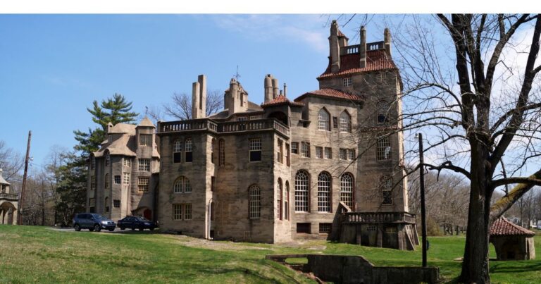 Fonthill castle, pennsylvania